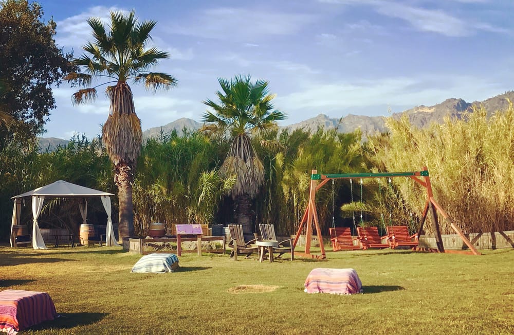 Old Faithful Geyser of California — Lounges & Grounds